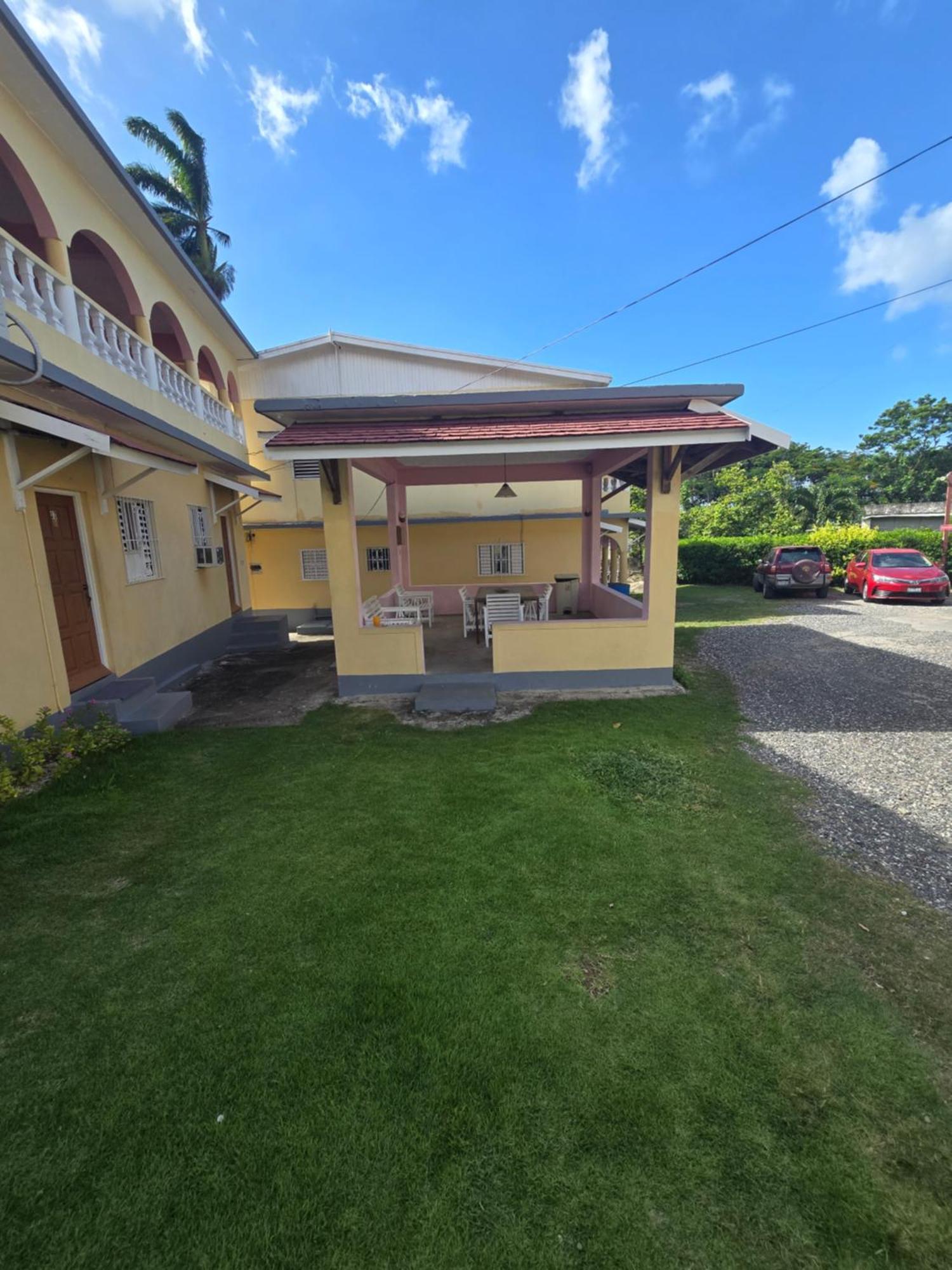 Little Shaw Park Guest House オーチョ・リオス エクステリア 写真