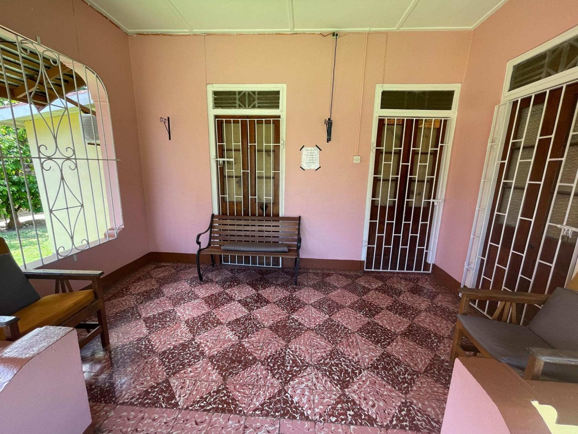 Little Shaw Park Guest House オーチョ・リオス エクステリア 写真